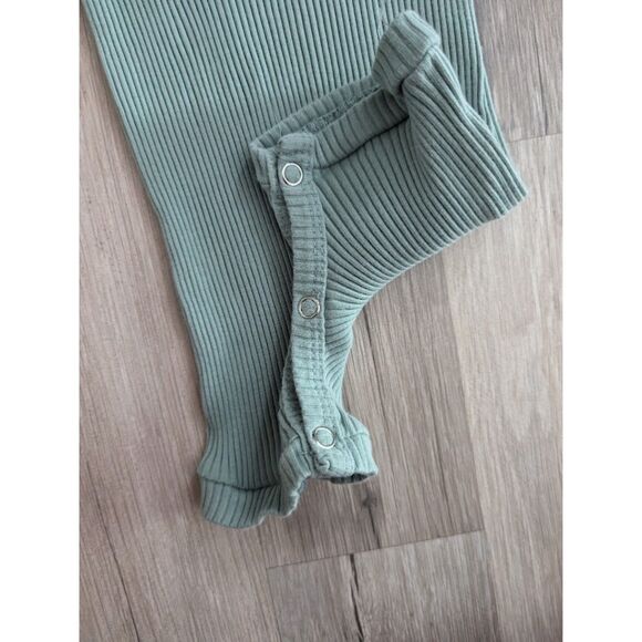 6Mo Little One Shop Ribbed Shortie in Green (K5) - Picture 4 of 4